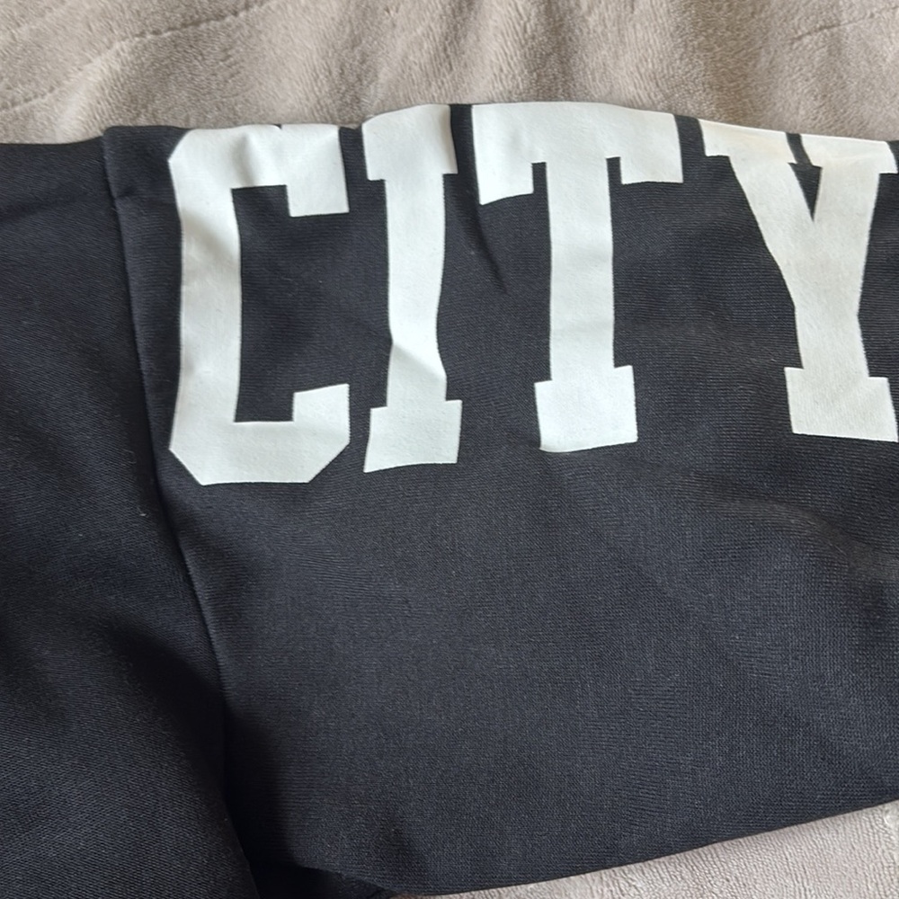 Sweatshirt - Picture 5 of 5